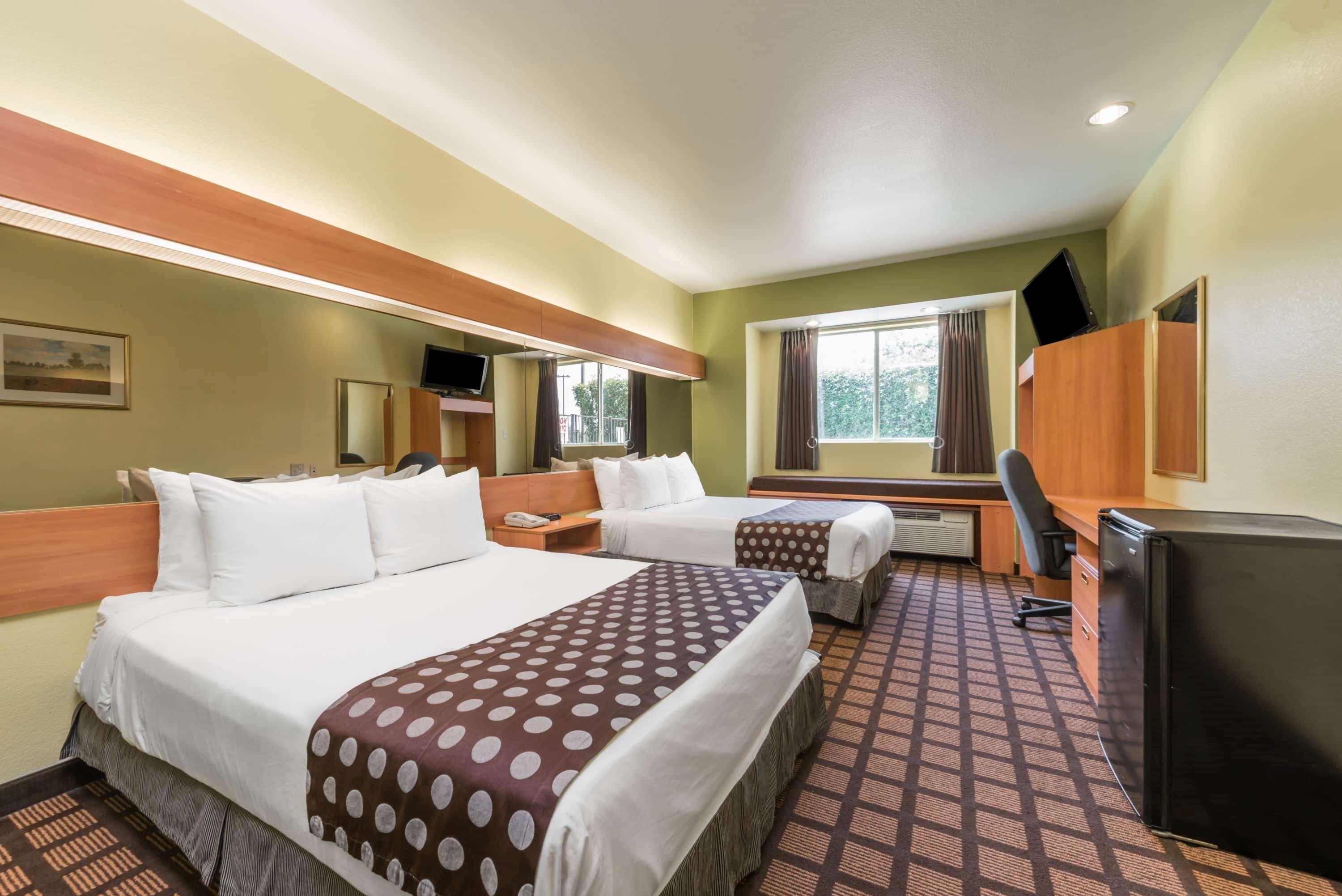 Microtel Inn & Suites By Wyndham Ft. Worth North/At Fossil Fort Worth Ngoại thất bức ảnh