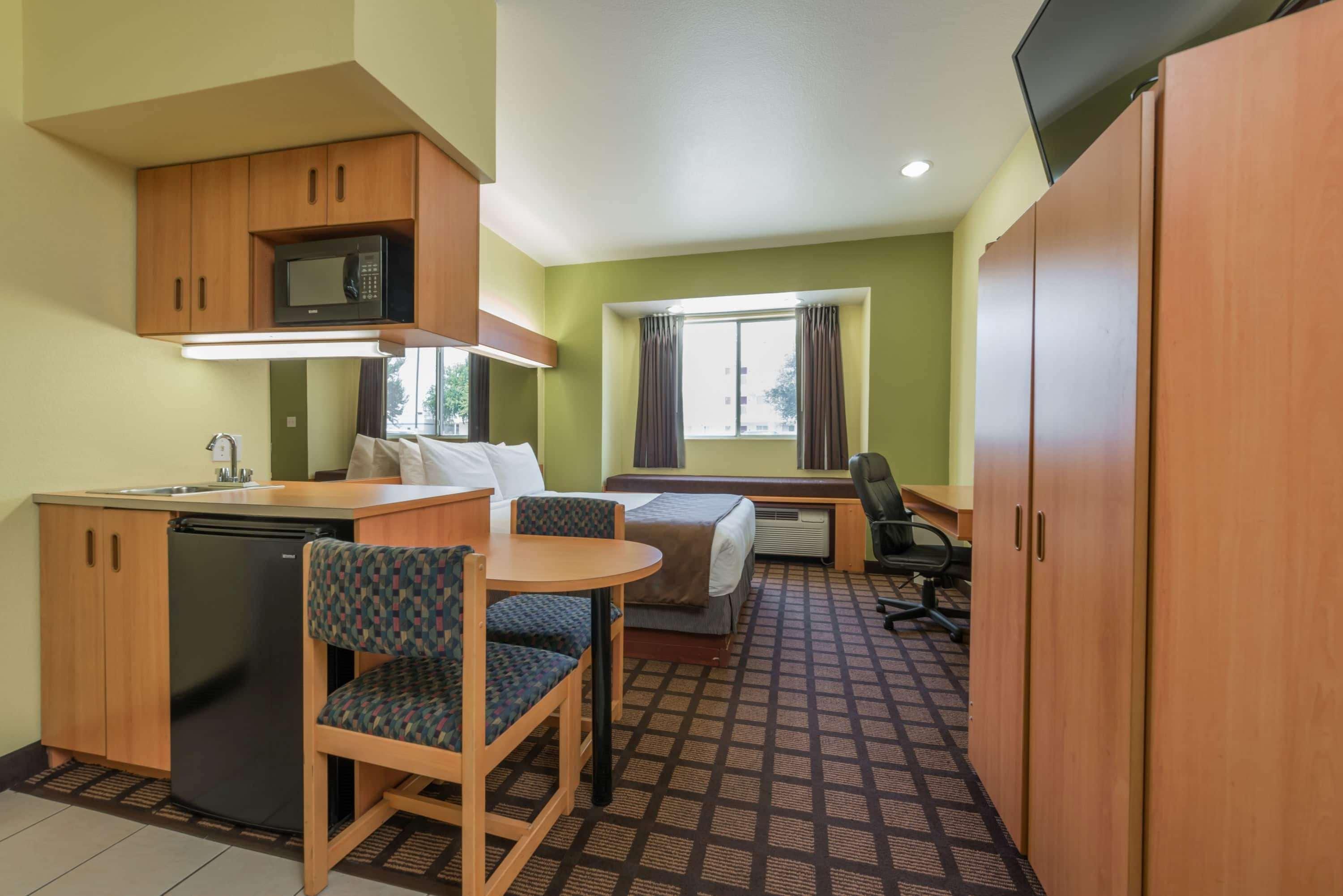 Microtel Inn & Suites By Wyndham Ft. Worth North/At Fossil Fort Worth Ngoại thất bức ảnh